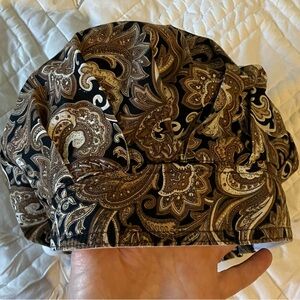 👩🏼‍🍳Chefs hat!  Paisley brown colors.